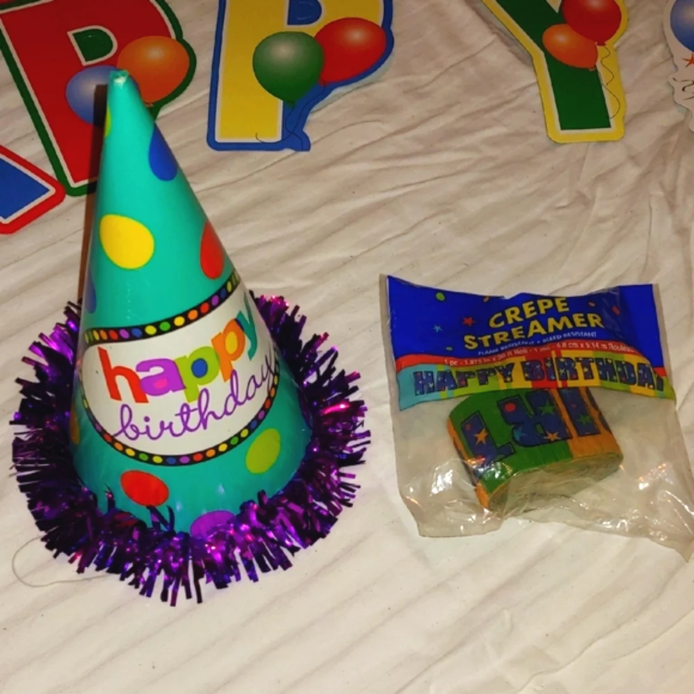NWT Vibrant Birthday Party Banner & Decorations
